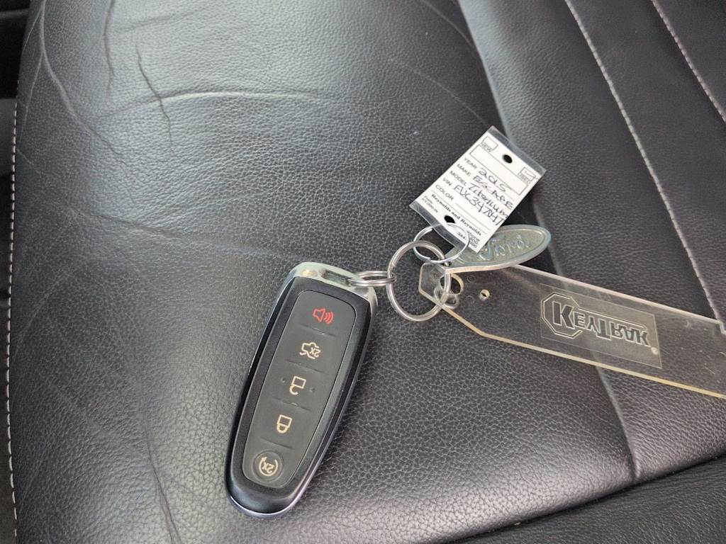 Thumbnail: 2015 Ford Escape - 18