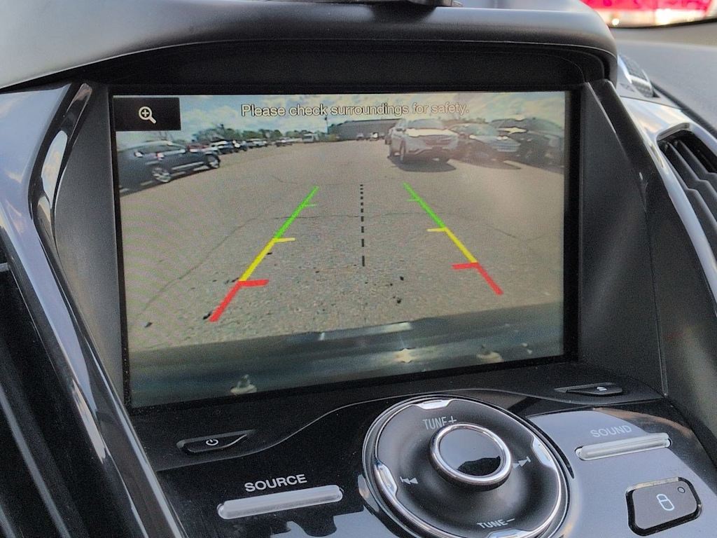 Thumbnail: 2015 Ford Escape - 32