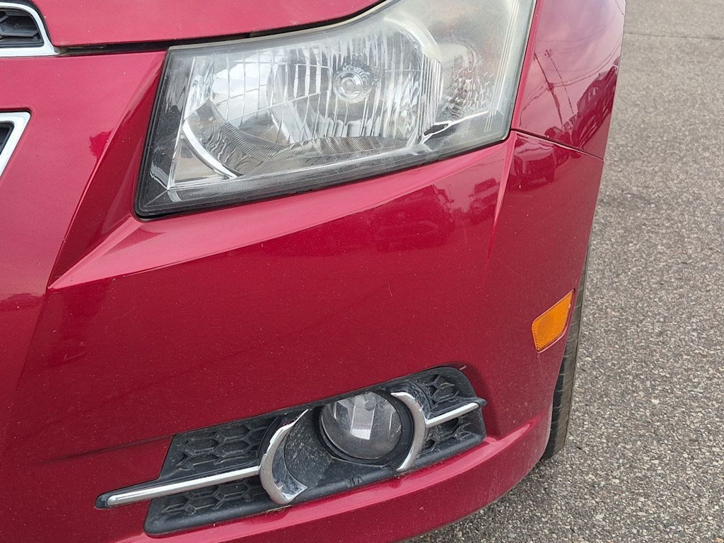 Thumbnail: 2014 Chevrolet Cruze - 3