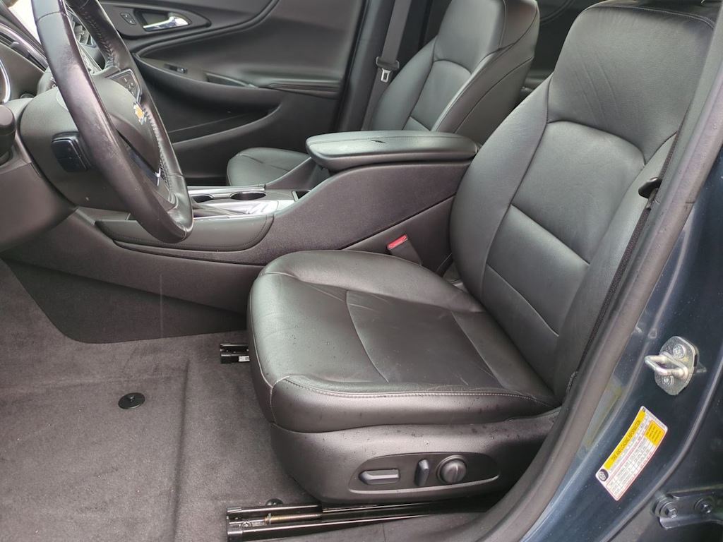 Thumbnail: 2020 Chevrolet Malibu - 10