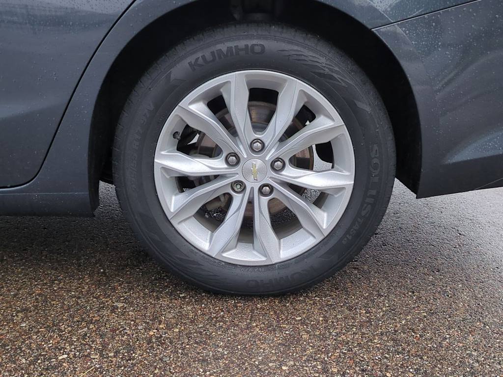 Thumbnail: 2020 Chevrolet Malibu - 8