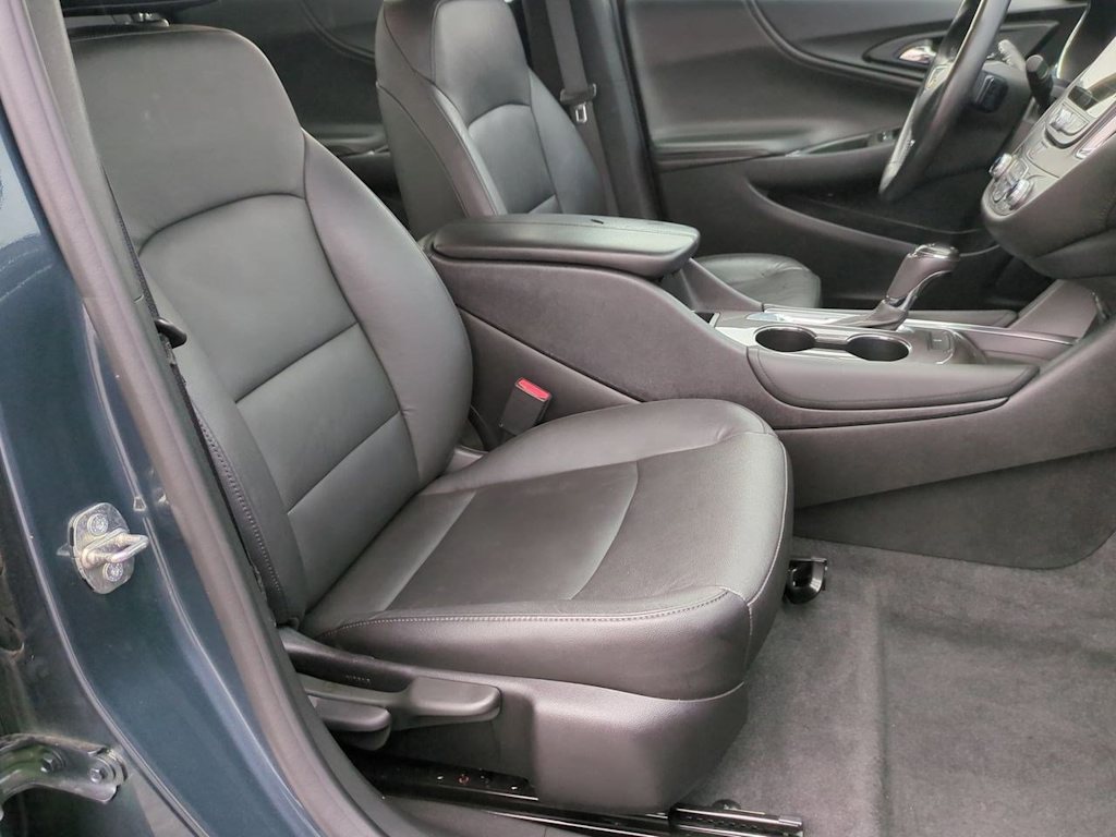 Thumbnail: 2020 Chevrolet Malibu - 11