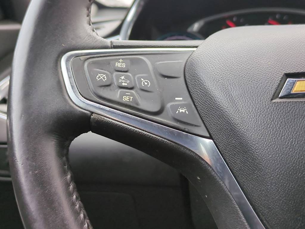 Thumbnail: 2017 Chevrolet Malibu - 26