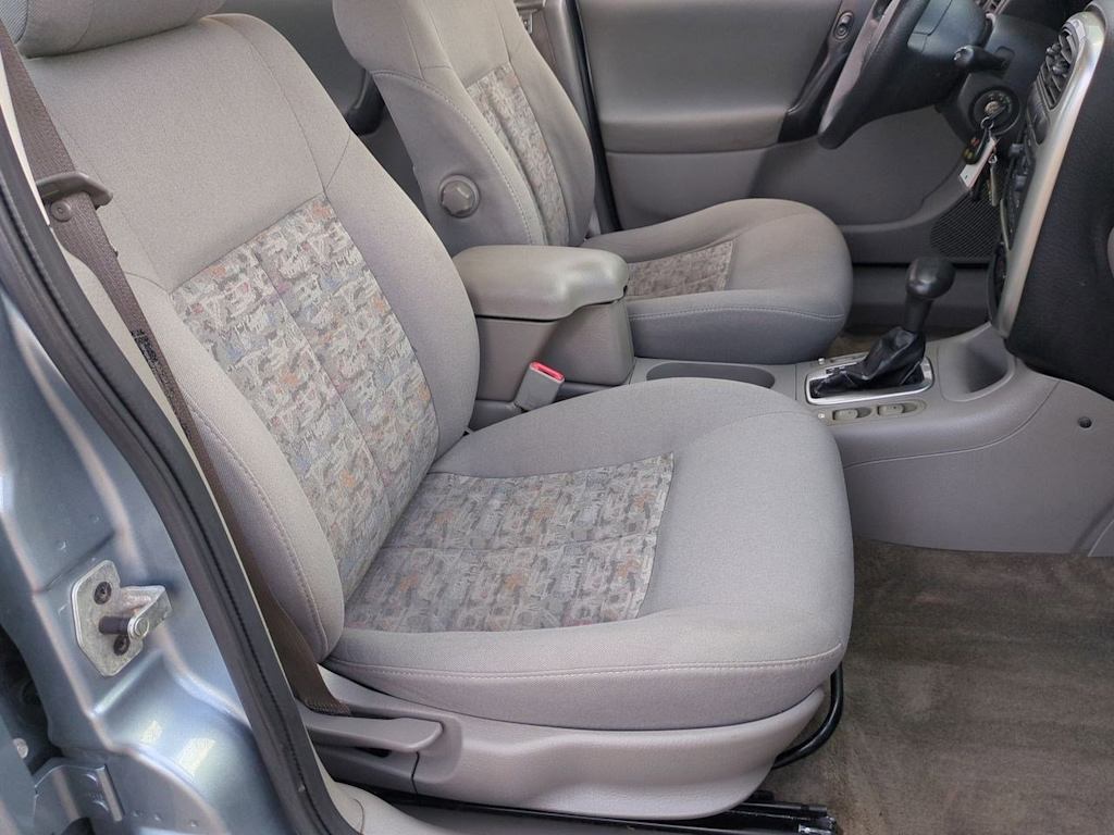 Thumbnail: 2004 Saturn L-Series - 11