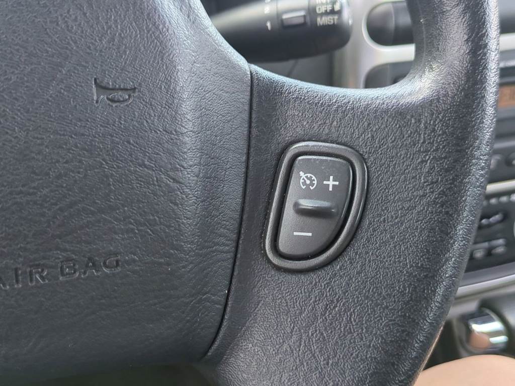 Thumbnail: 2004 Saturn L-Series - 30