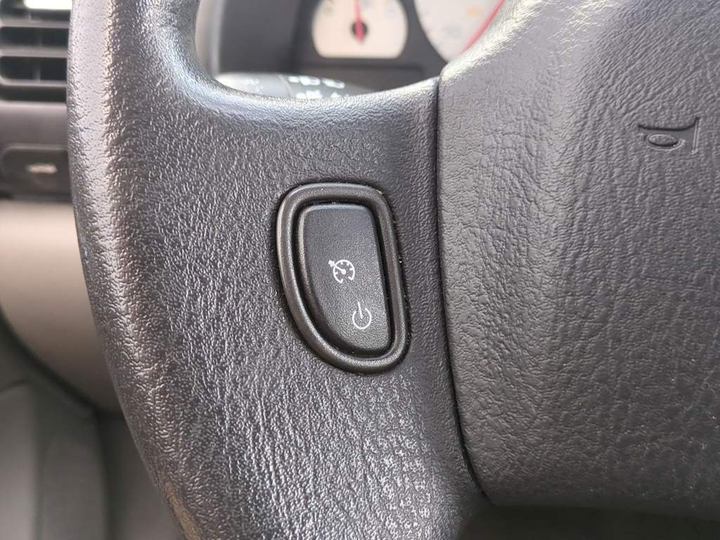 Thumbnail: 2004 Saturn L-Series - 29