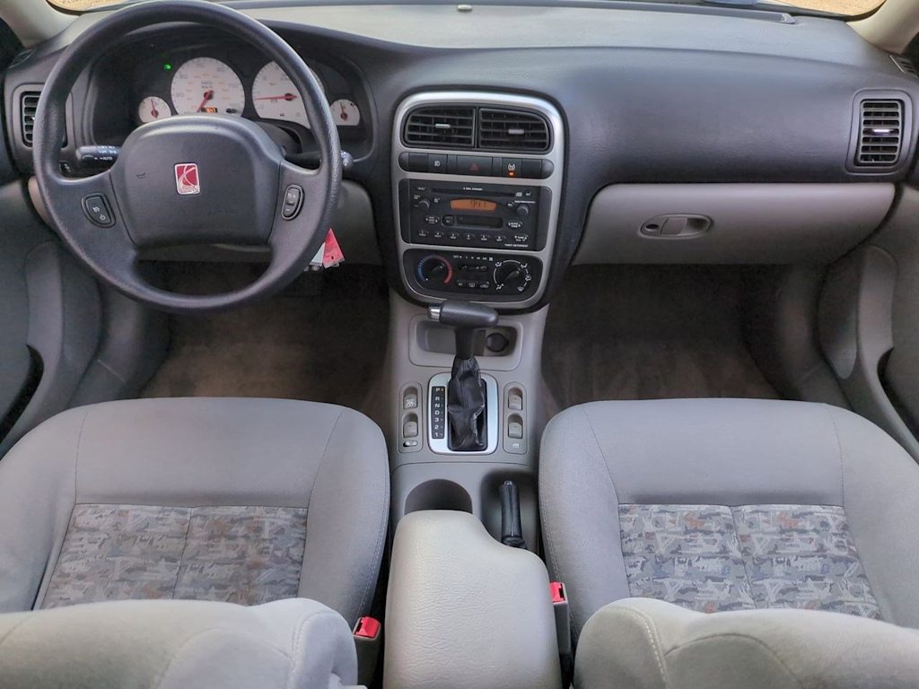 Thumbnail: 2004 Saturn L-Series - 9