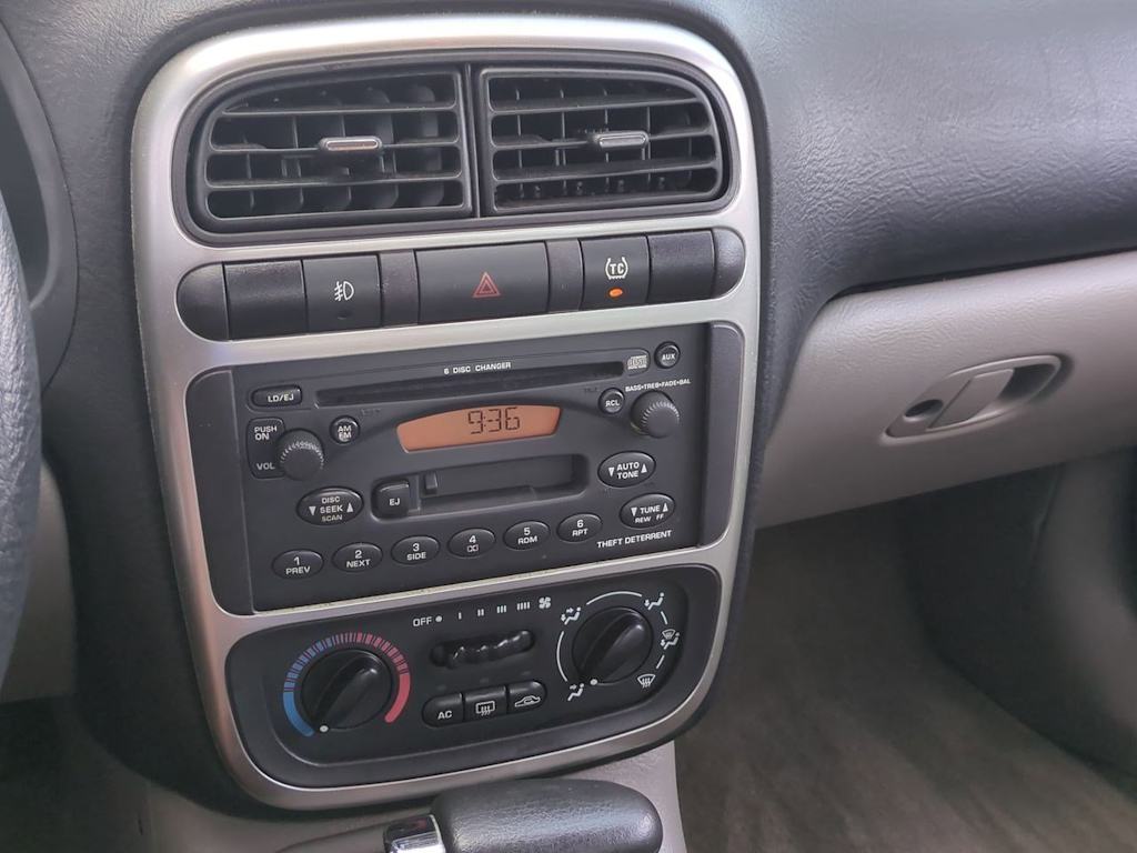 Thumbnail: 2004 Saturn L-Series - 14