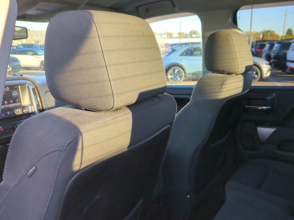 Thumbnail: 2015 Chevrolet Silverado 1500 - 11