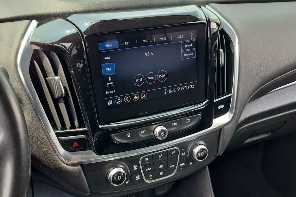 Thumbnail: 2020 Chevrolet Traverse - 15