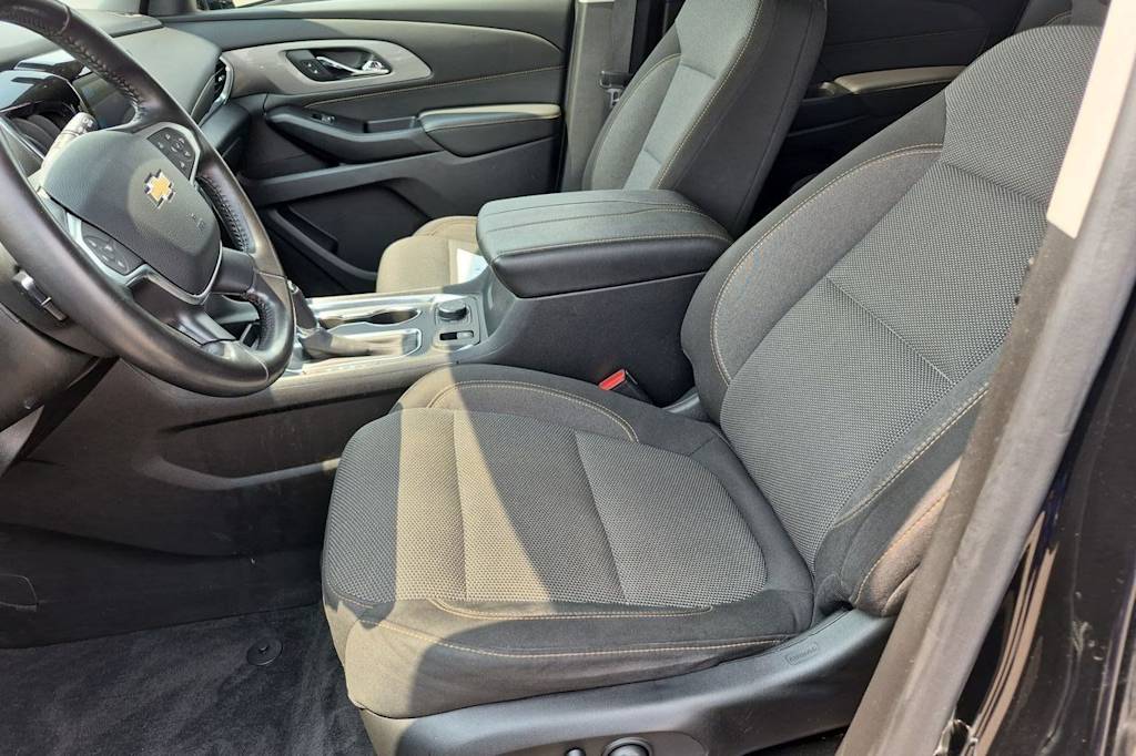 Thumbnail: 2020 Chevrolet Traverse - 11