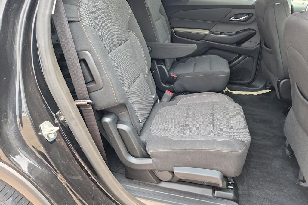 Thumbnail: 2020 Chevrolet Traverse - 12