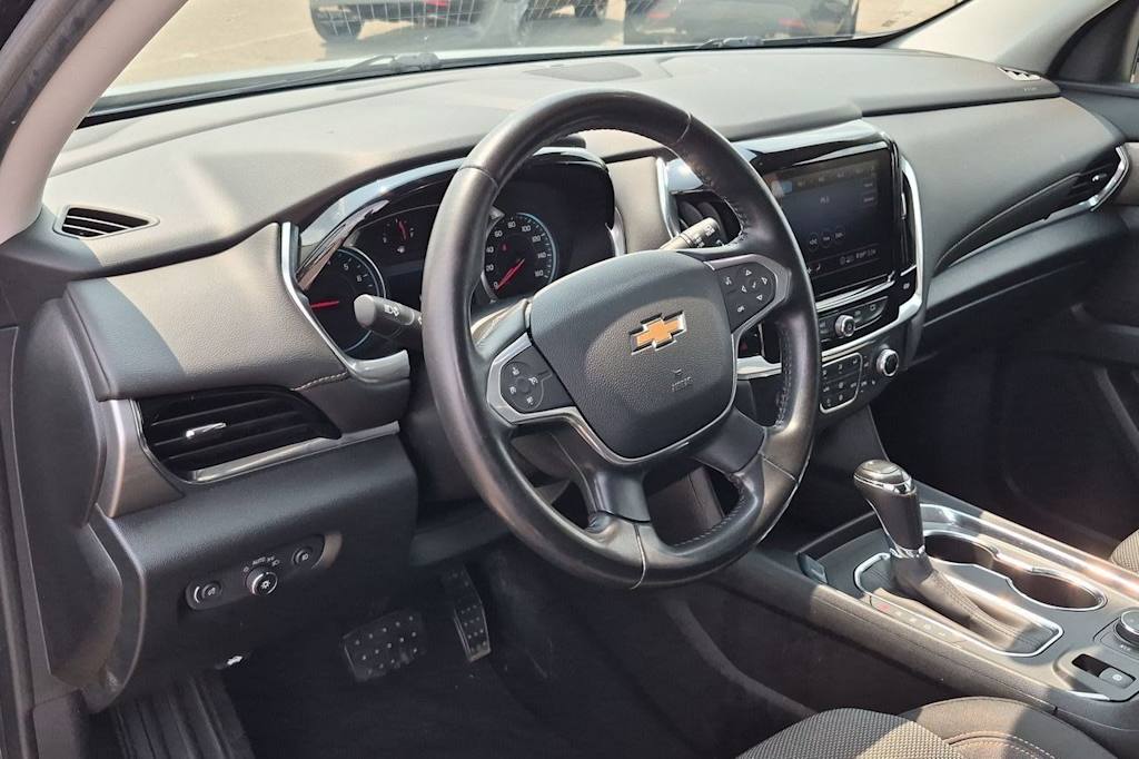 Thumbnail: 2020 Chevrolet Traverse - 2