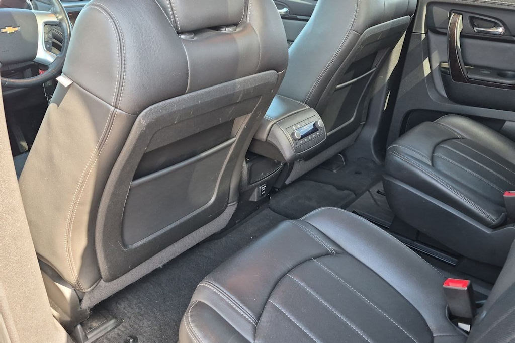 Thumbnail: 2015 Chevrolet Traverse - 13