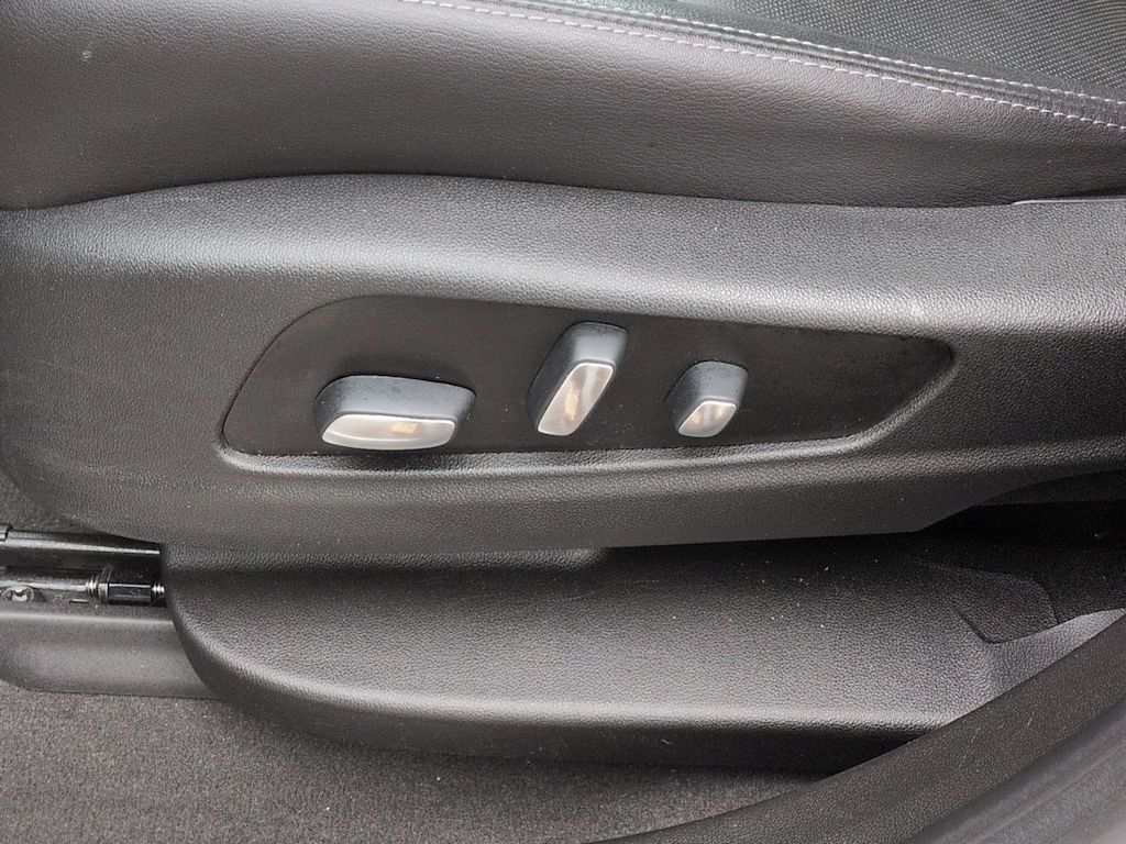 Thumbnail: 2020 Cadillac XT5 - 26