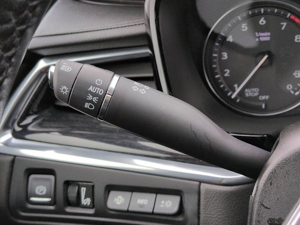 Thumbnail: 2020 Cadillac XT5 - 32