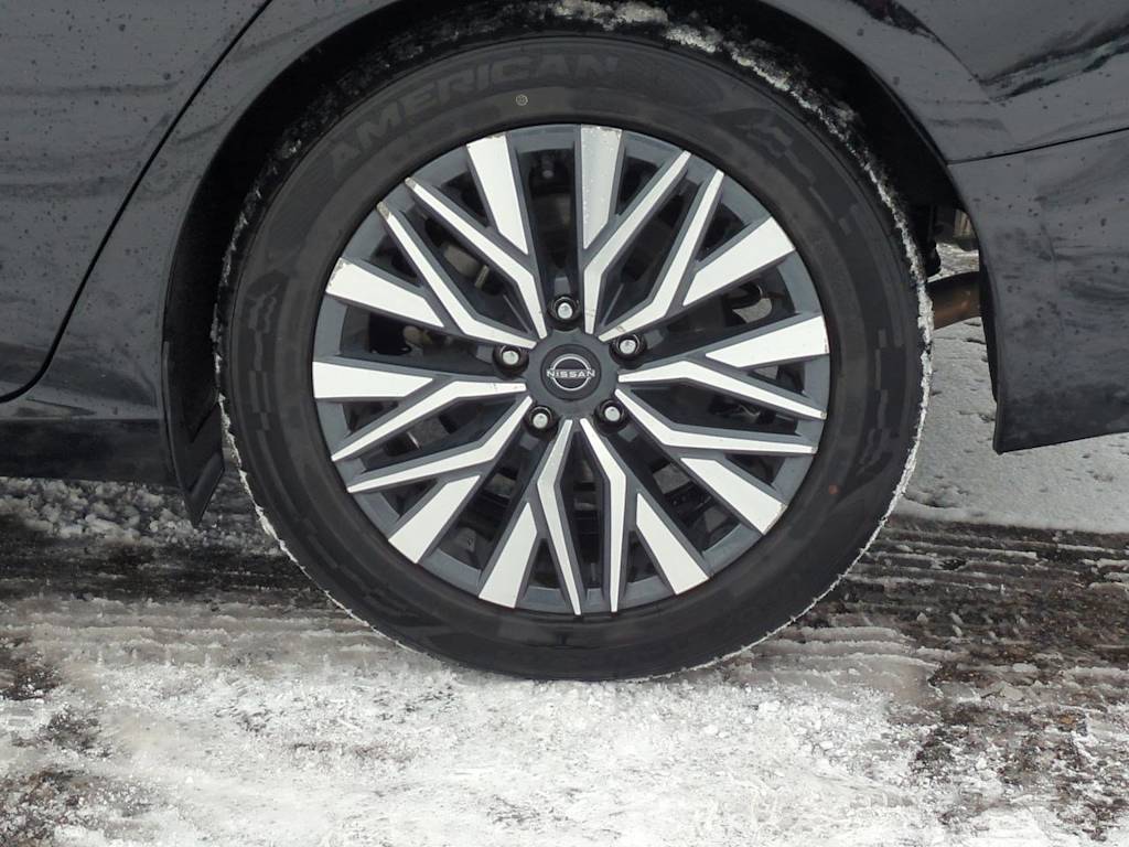 Thumbnail: 2024 Nissan Altima - 8