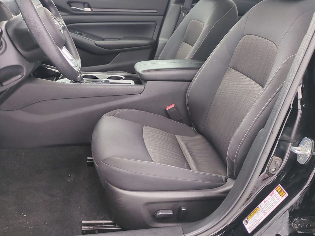 Thumbnail: 2024 Nissan Altima - 10