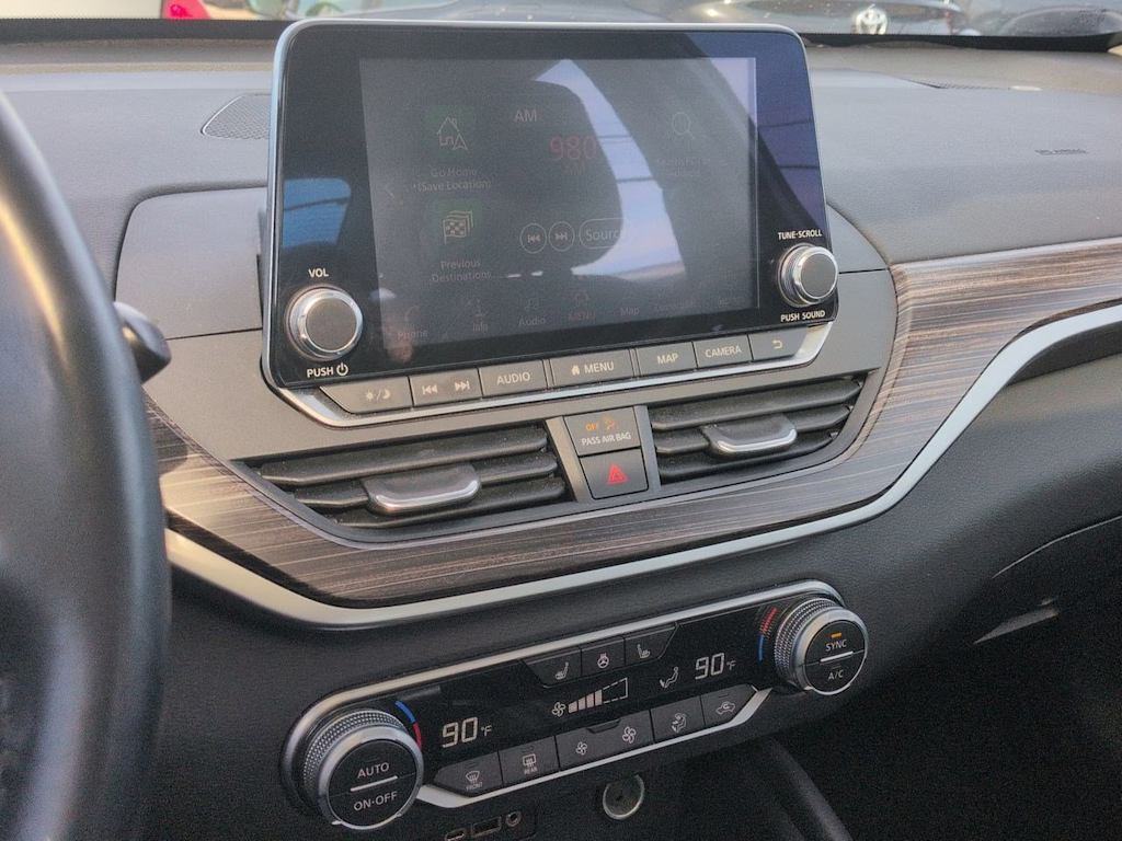 Thumbnail: 2019 Nissan Altima - 14