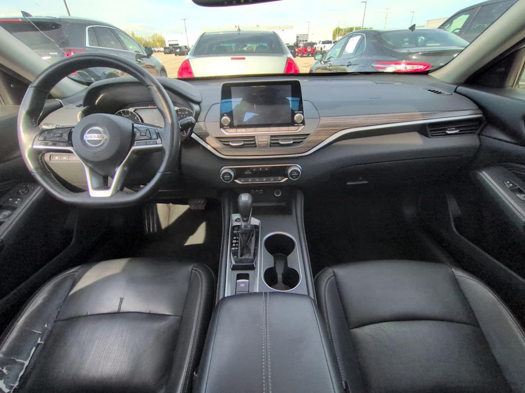 Thumbnail: 2019 Nissan Altima - 9