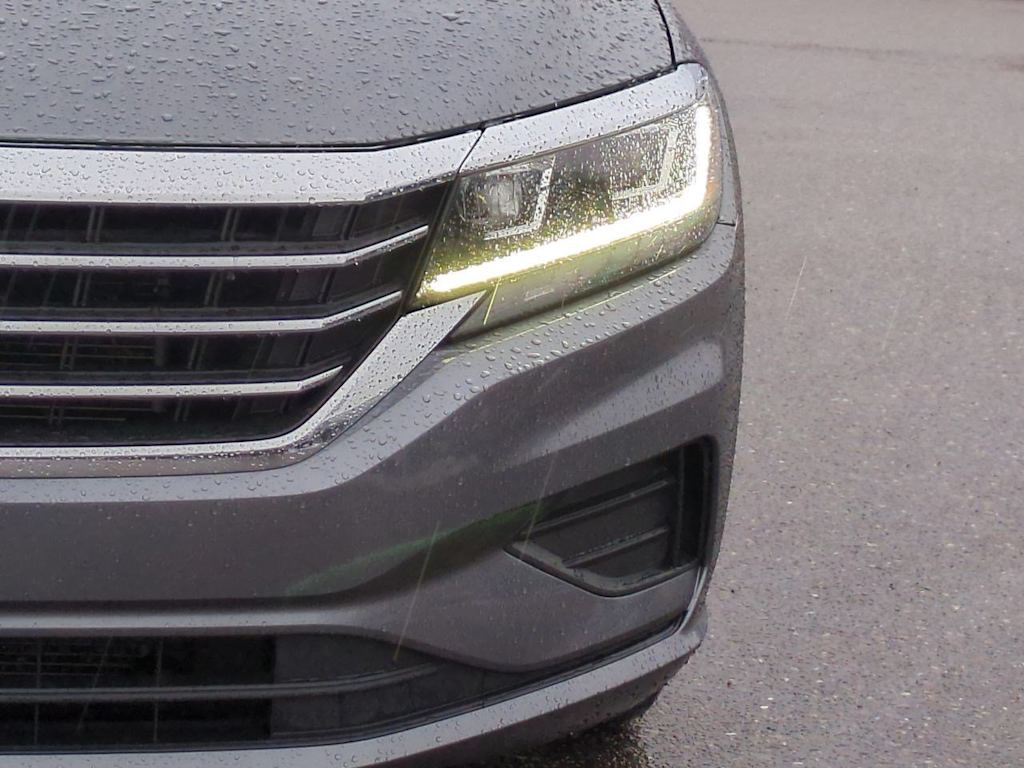 Thumbnail: 2022 Volkswagen Passat - 23