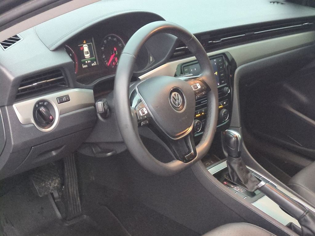 Thumbnail: 2022 Volkswagen Passat - 2