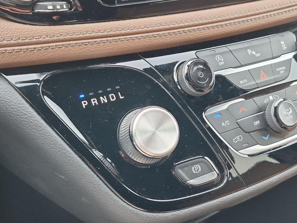 Thumbnail: 2020 Chrysler Pacifica - 35