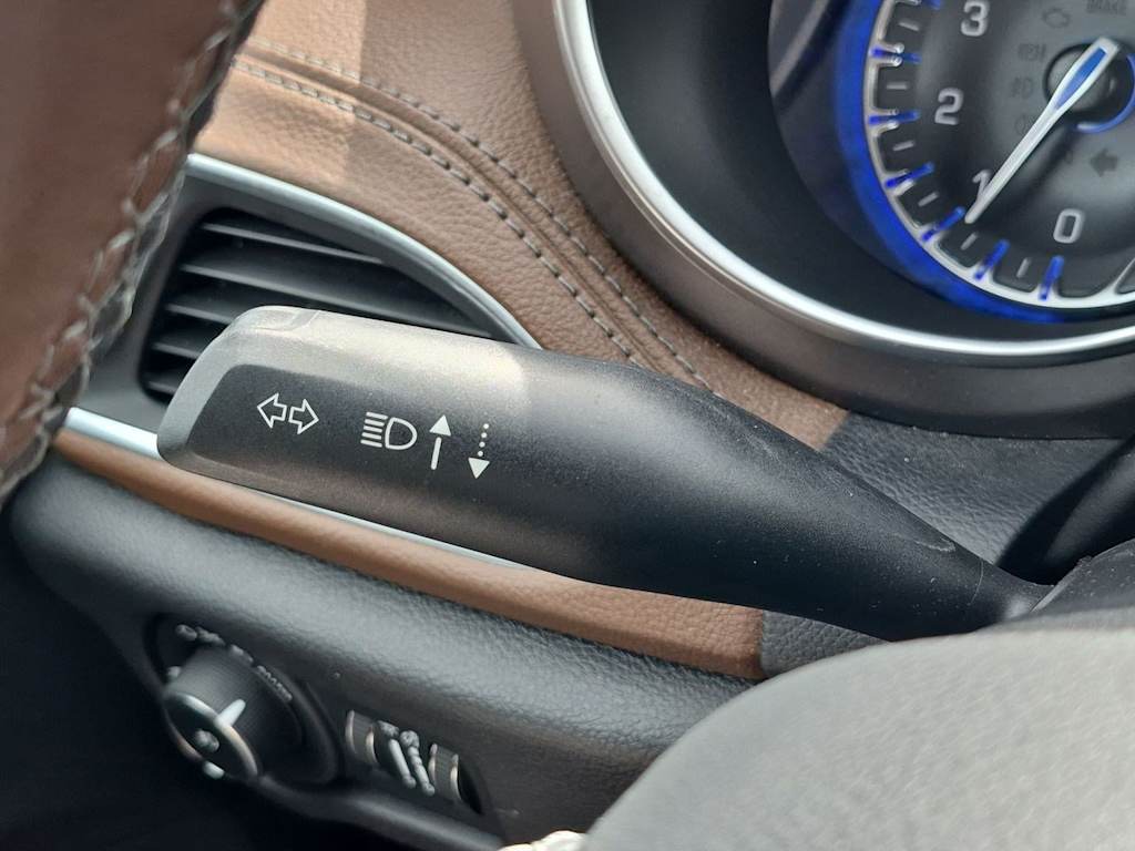 Thumbnail: 2020 Chrysler Pacifica - 31