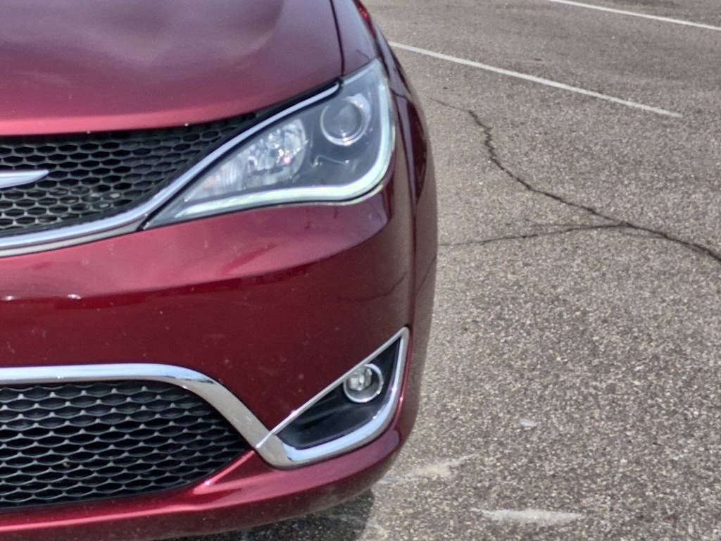 Thumbnail: 2020 Chrysler Pacifica - 22