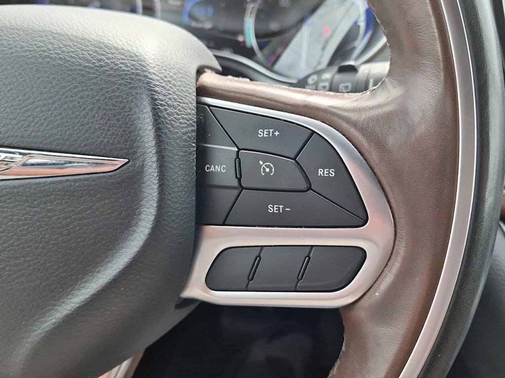Thumbnail: 2020 Chrysler Pacifica - 29