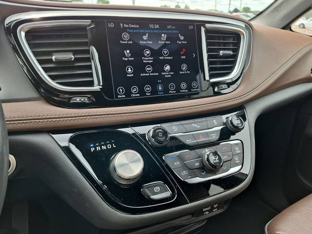 Thumbnail: 2020 Chrysler Pacifica - 15