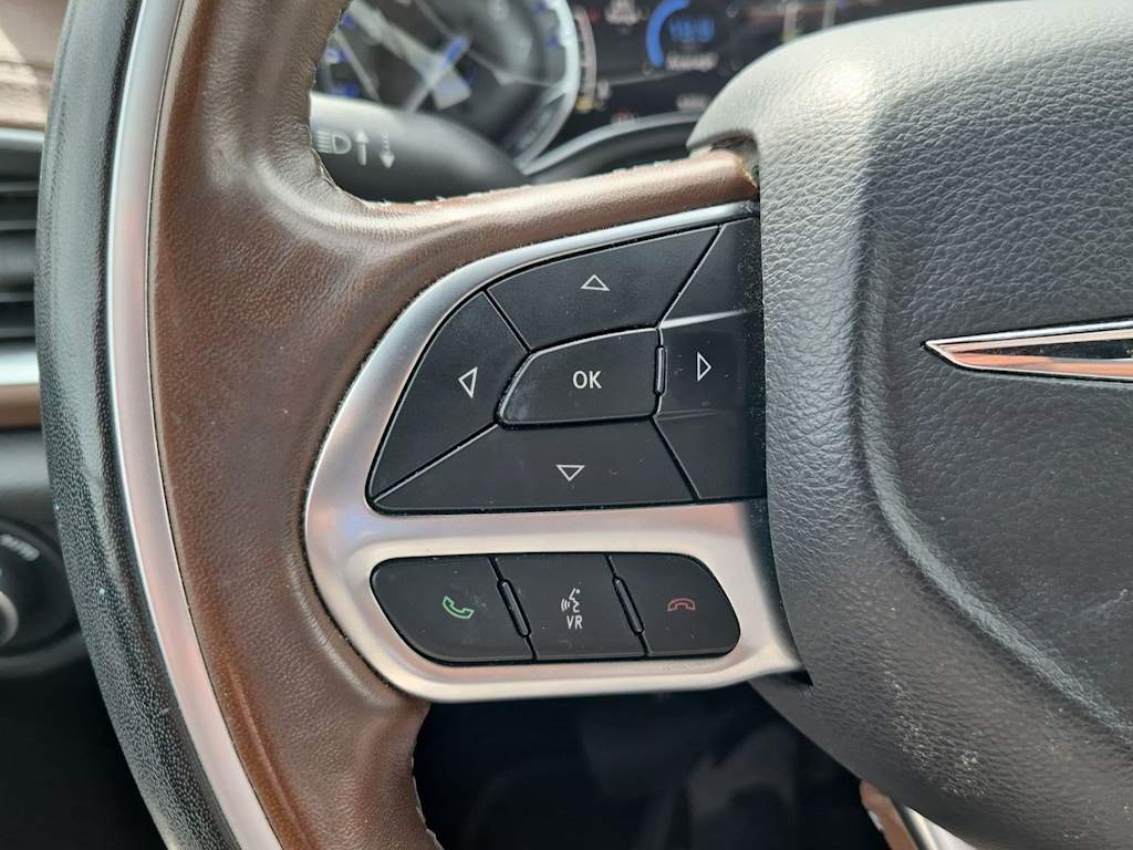 Thumbnail: 2020 Chrysler Pacifica - 28