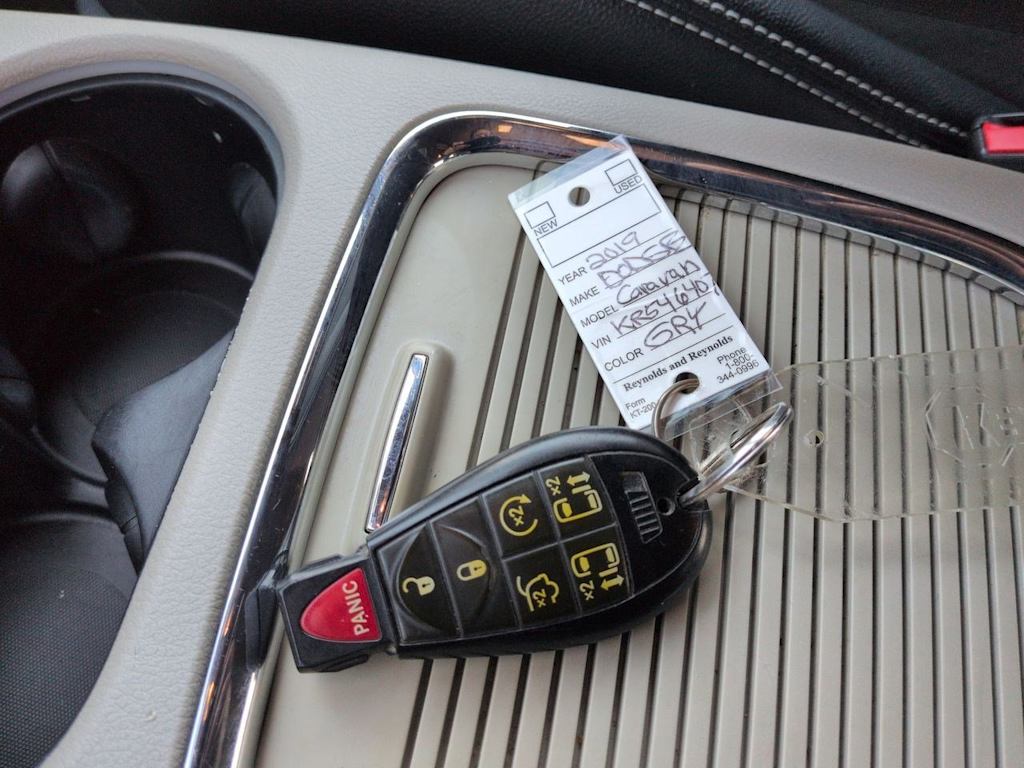 Thumbnail: 2019 Dodge Grand Caravan - 18