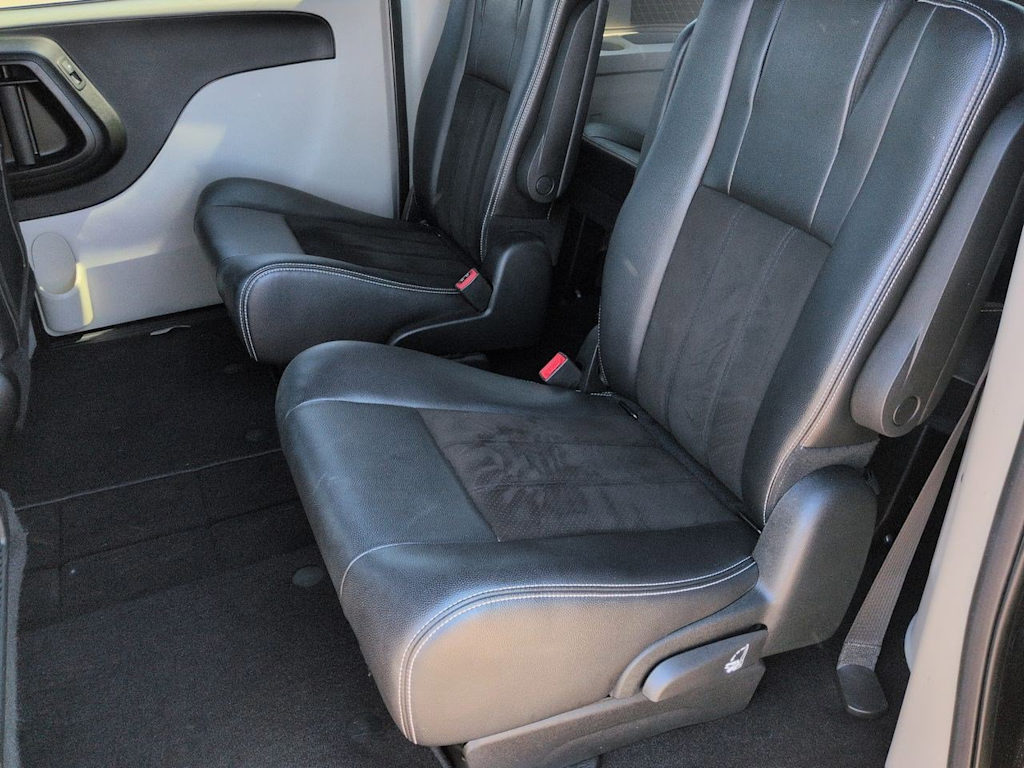 Thumbnail: 2019 Dodge Grand Caravan - 26
