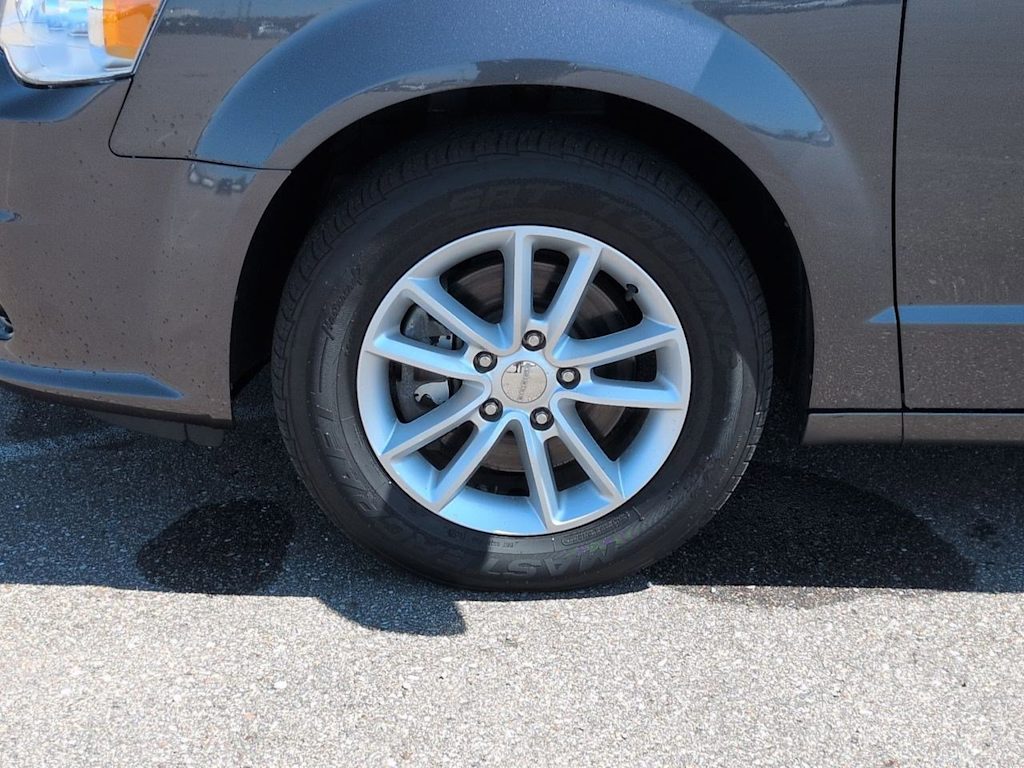 Thumbnail: 2019 Dodge Grand Caravan - 8
