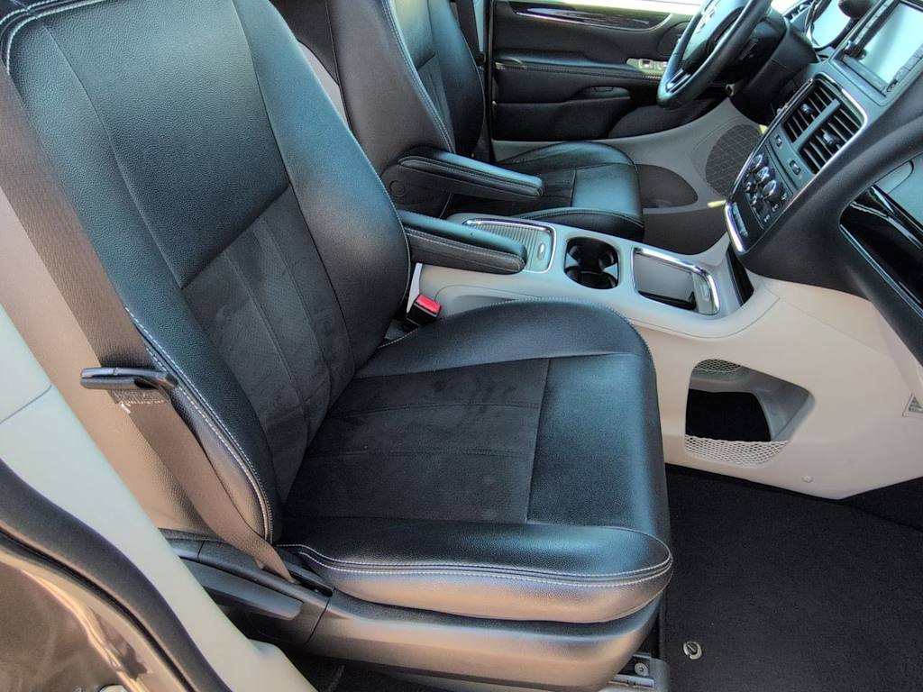 Thumbnail: 2019 Dodge Grand Caravan - 12