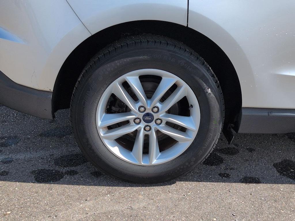 Thumbnail: 2015 Ford Edge - 8