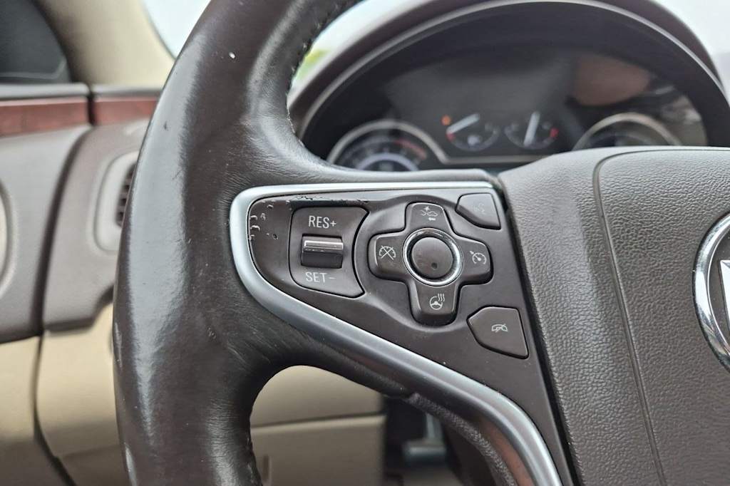 Thumbnail: 2016 Buick Regal - 30