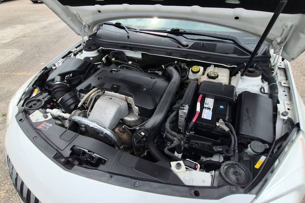 Thumbnail: 2016 Buick Regal - 9