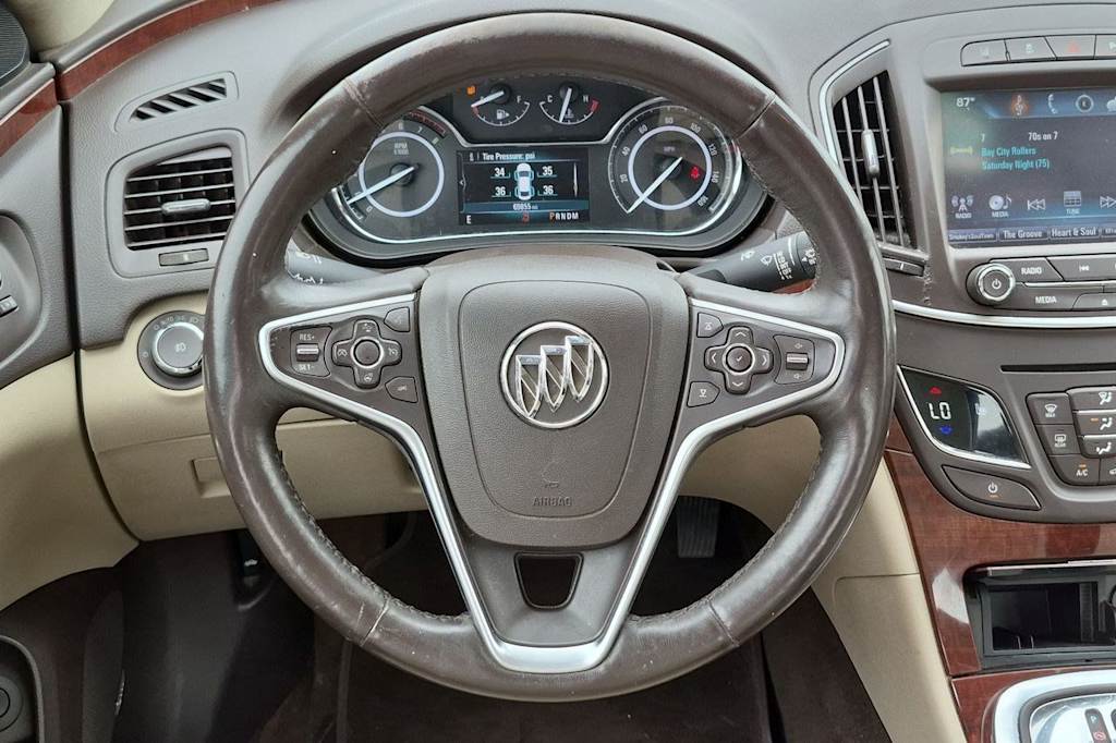 Thumbnail: 2016 Buick Regal - 14