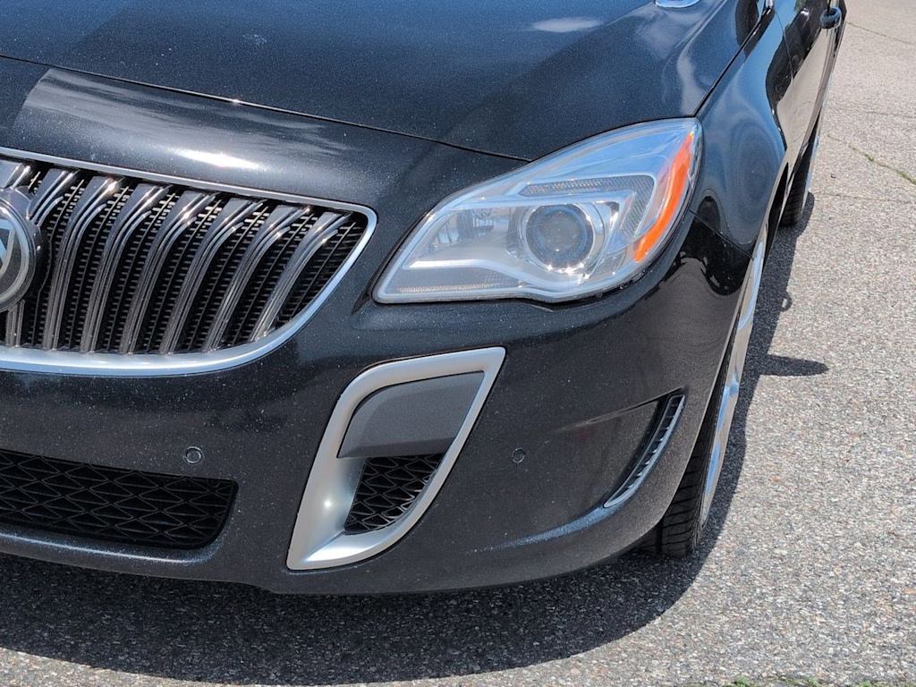 Thumbnail: 2017 Buick Regal - 22
