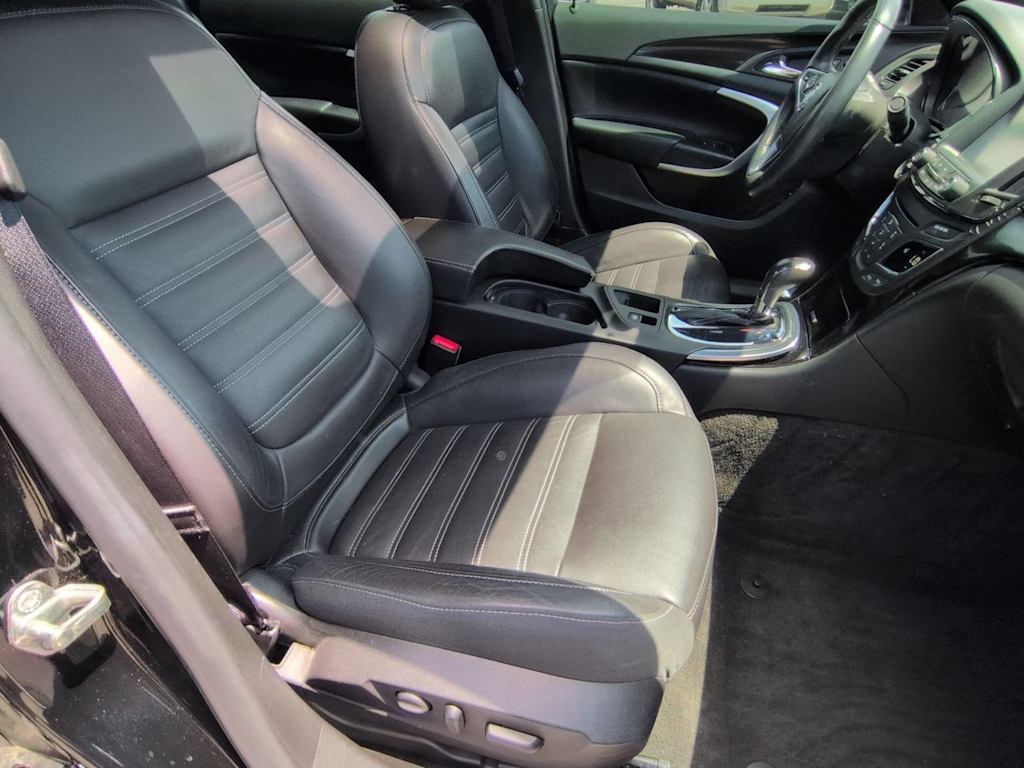 Thumbnail: 2017 Buick Regal - 12