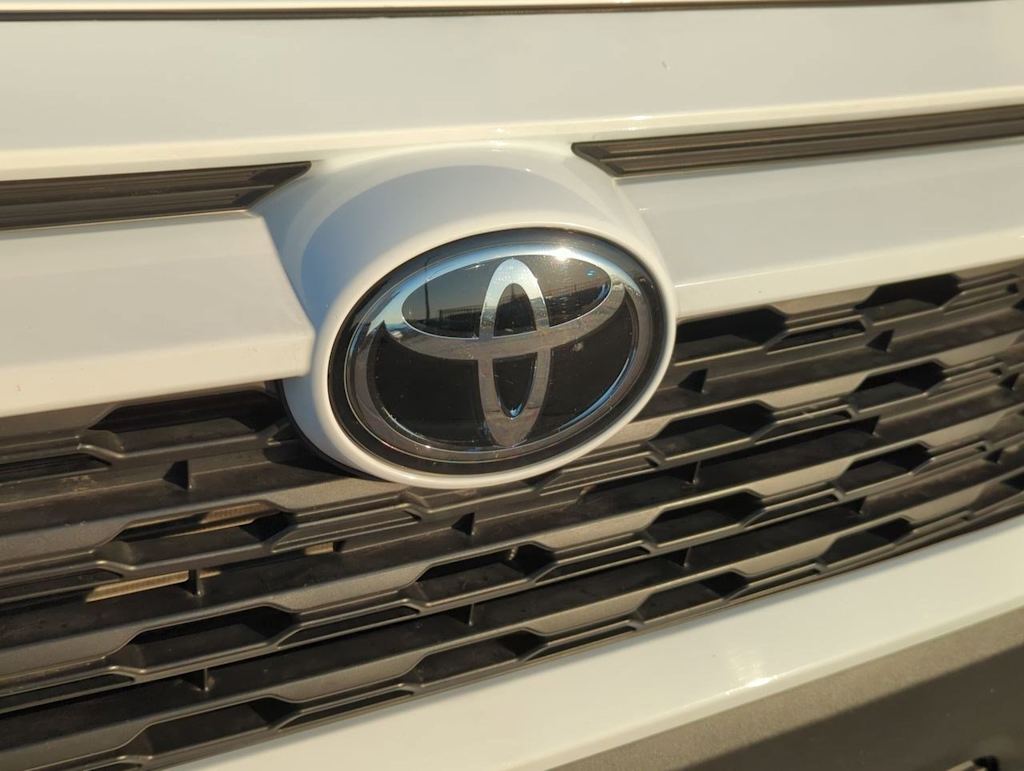 2023 Toyota RAV4 LE 7