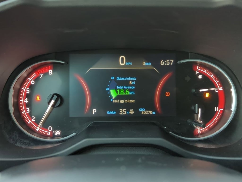 2023 Toyota RAV4 LE 16