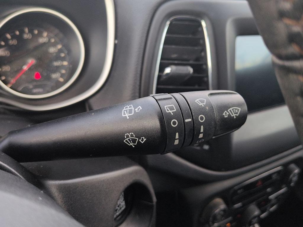Thumbnail: 2019 Jeep Compass - 34