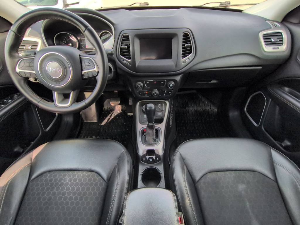 Thumbnail: 2019 Jeep Compass - 10
