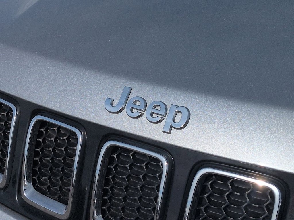 Thumbnail: 2019 Jeep Compass - 7