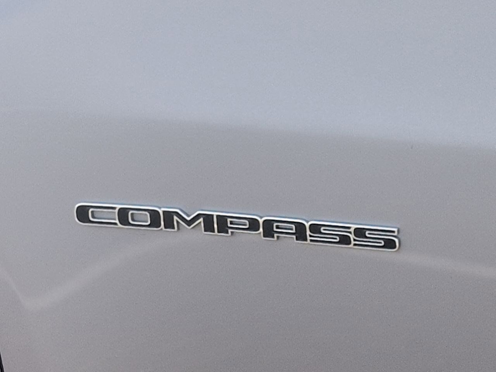 Thumbnail: 2019 Jeep Compass - 25