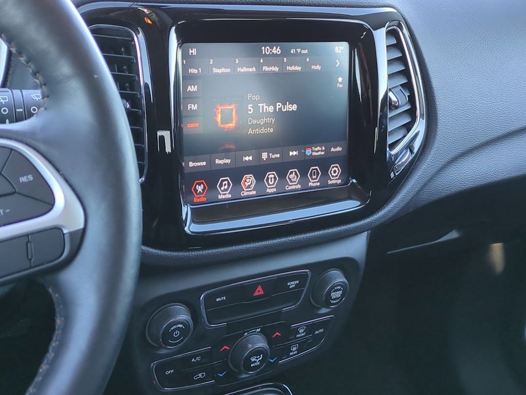 Thumbnail: 2019 Jeep Compass - 14