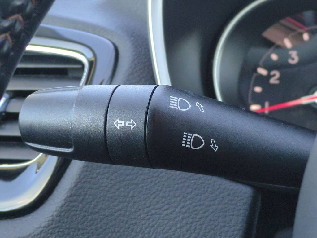 Thumbnail: 2019 Jeep Compass - 16